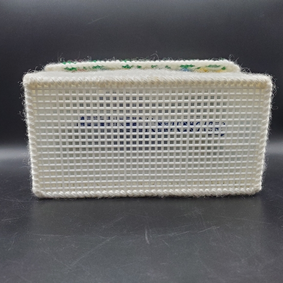 Handmade Plastic Canvas Recipes Box White With Yellow Blue Pink Flowers Adorable - Picture 6 of 8